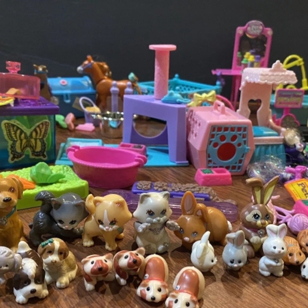 Littlest Pet Shop Pink and Purple Playset with Action Figures